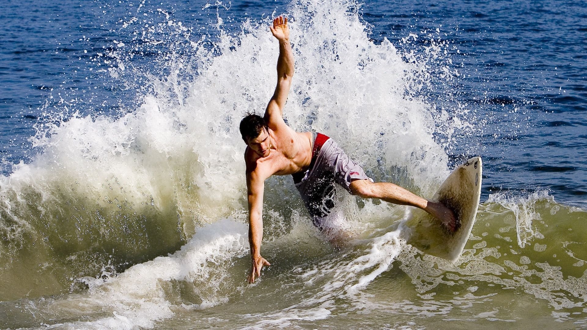 爱游戏在线登录入口-特色航海模拟体验大赛，探索海上运动的未来，2021年航海模型比赛主题